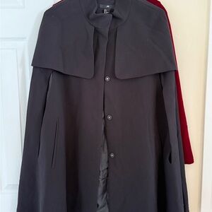 H&M Black sleeveless trenchcoat. English style